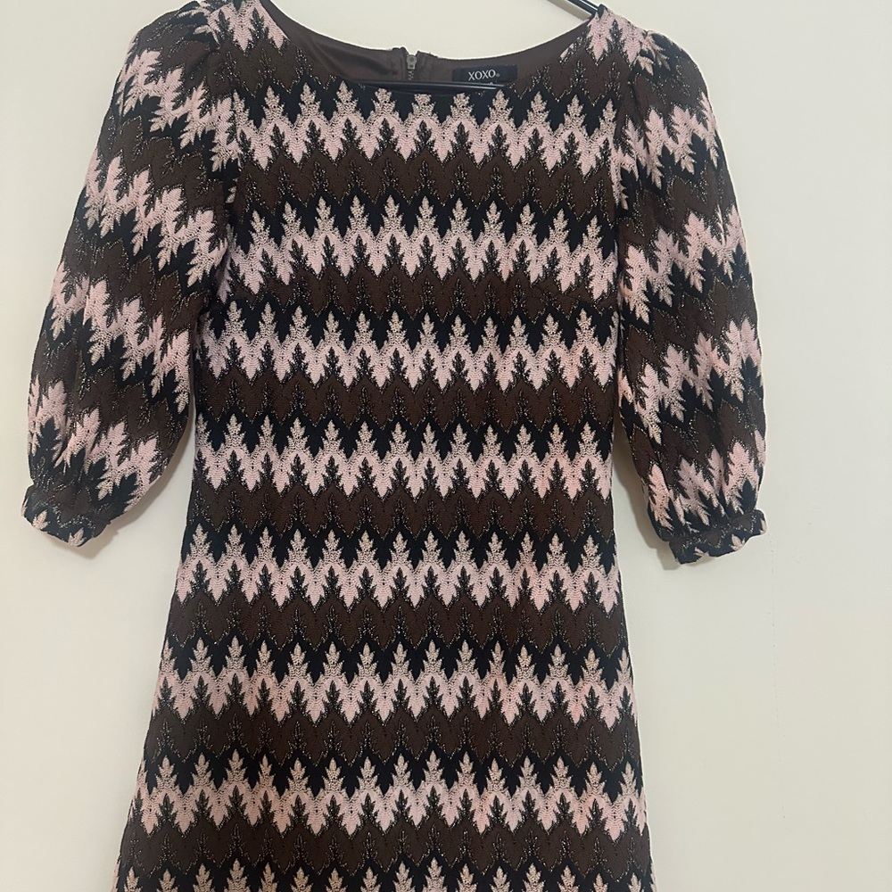 XOXO Black and White Sheath Mini Dress with Puff Sleeves